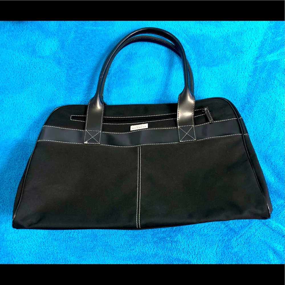 Givenchy Nylon Weekender Duffle Bag. New without tag.